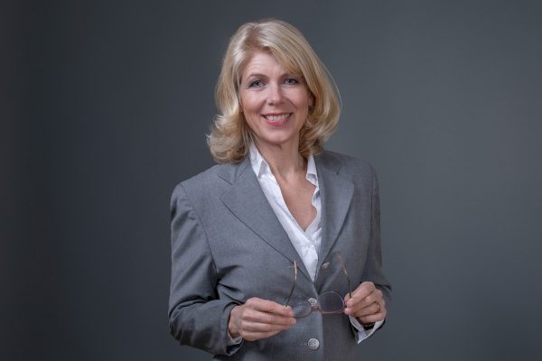 Businessportrait im Fotostudio nonverbal